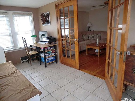 3rd image of 33 West Ave