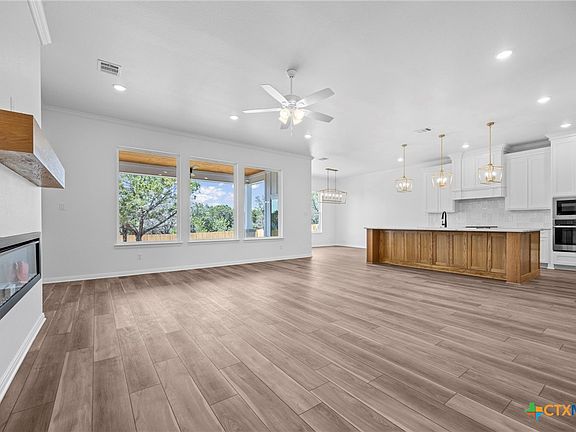 5th image of 5140 Comanche Dr