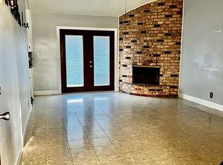 1755 Hickory Dr, Vidor, TX 77662