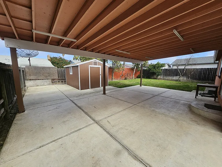 547 San Gabriel Ct — Photo 36