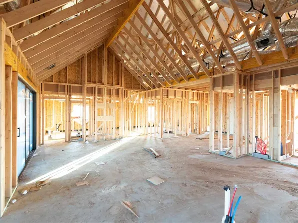 8911 S Beavers Bnd, Perkins, OK 74059