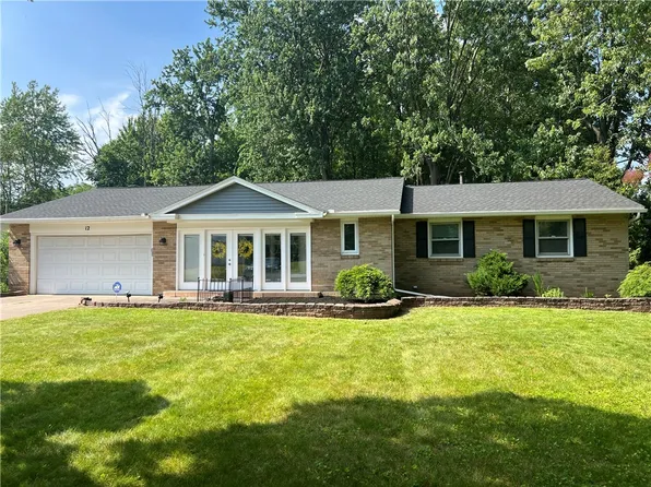 12 Hitree Ln, Rochester, NY 14624
