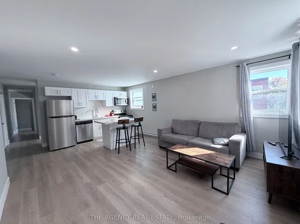 100 King Edward Ave #9, London, ON N5Z 3T1