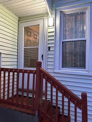 127 Fox St Photo 1