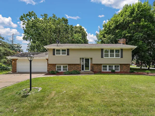 9311 47th Ave N, New Hope, MN 55428