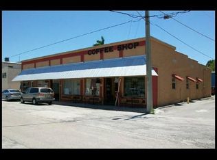 31 Fort Thompson Ave, Labelle, FL 33935