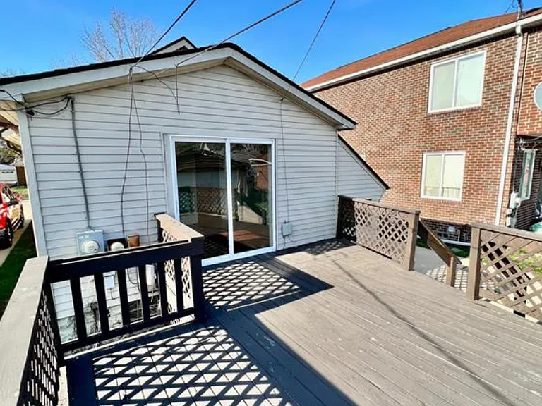 23231 Park St — Photo 20