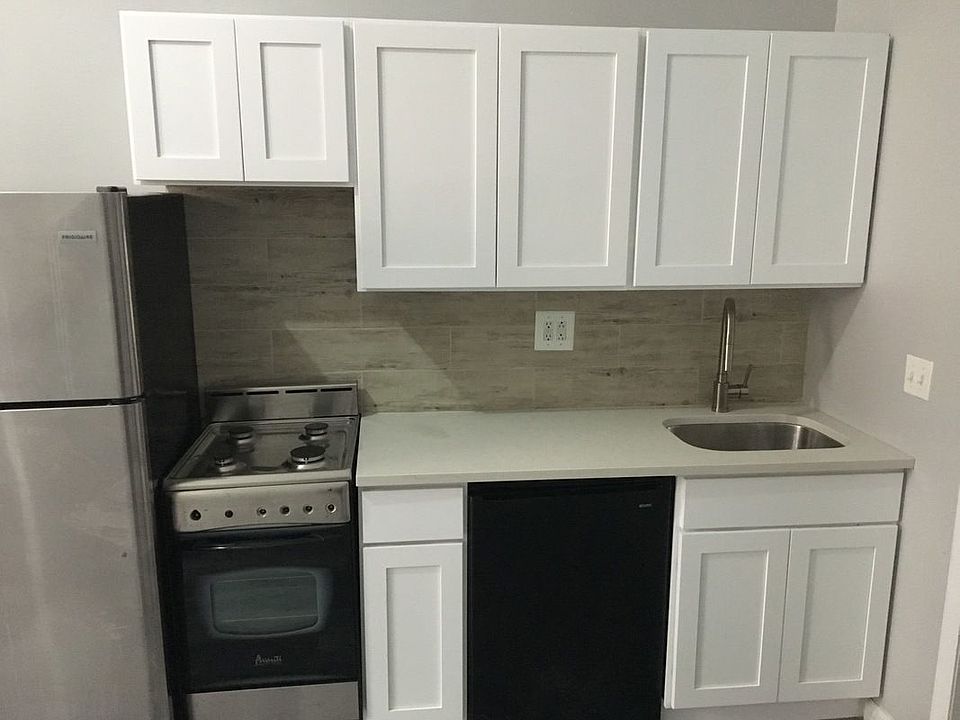 1st image of 631 Bushwick Ave APT 1B