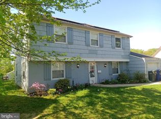 32 Palfrey Ln, Willingboro, NJ 08046