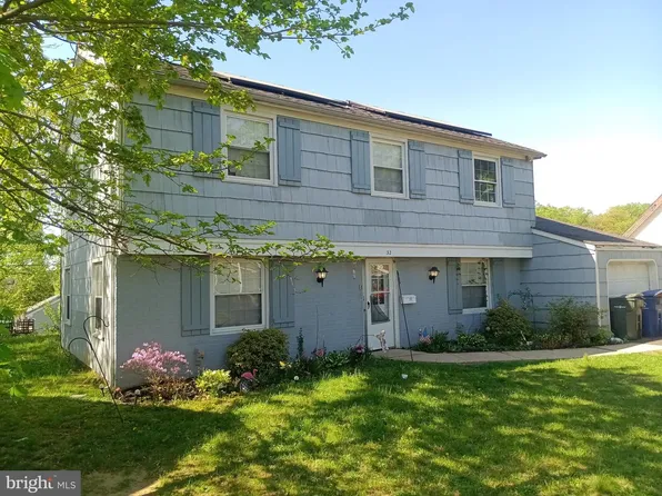 32 Palfrey Ln, Willingboro, NJ 08046