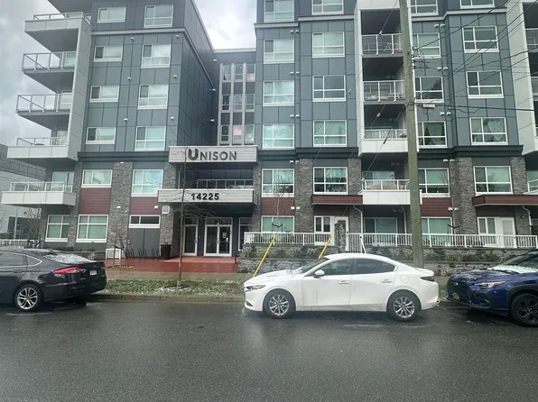 14225 103a Ave #307, Surrey, BC V3T 0T4