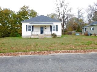 110 Oak St, Clover, SC 29710