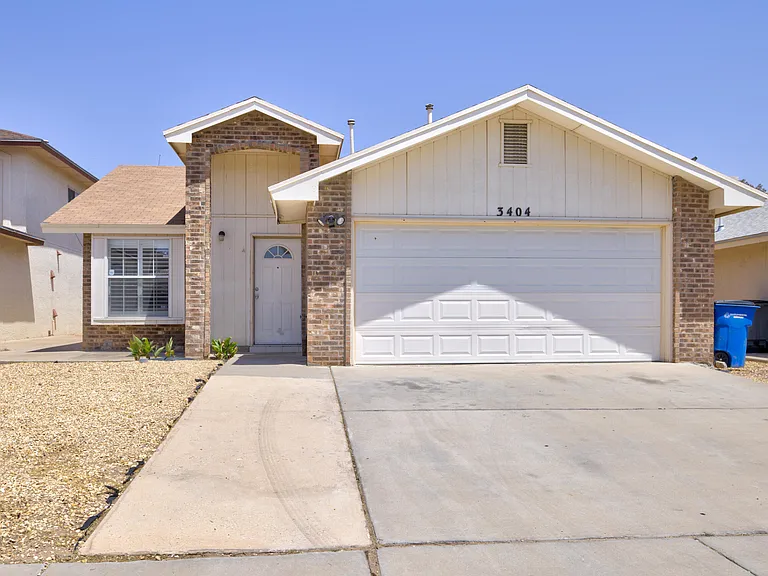 3404 Rosinie Rose Pl — Photo 2
