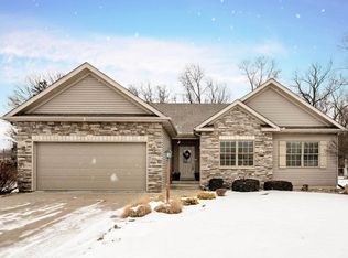18471 Spring Mist Ct, South Bend, IN 46637