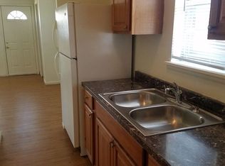 423 SE Arter Ave, Topeka, KS 66607