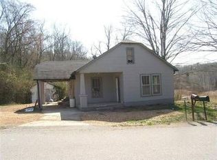 305 Cedar St, Dover, TN 37058