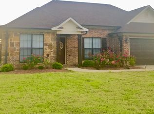 101 Bryce Dr, Mooreville, MS 38857