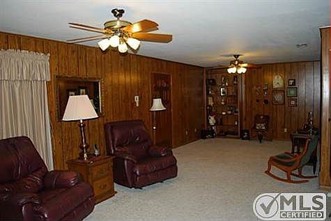 2nd image of 900 Marlene Dr
