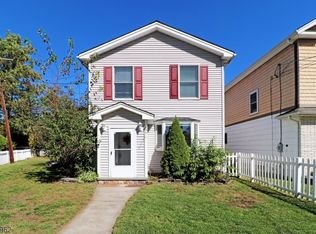 86 N Shore Rd, Denville, NJ 07834