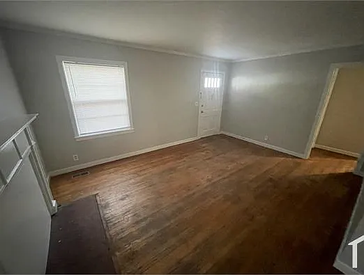 8212 Rugby Ave — Photo 2