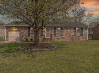 170 Bret Harte Dr, Newport News, VA 23602