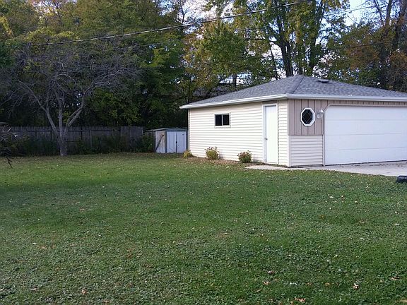 2 1/2 garage