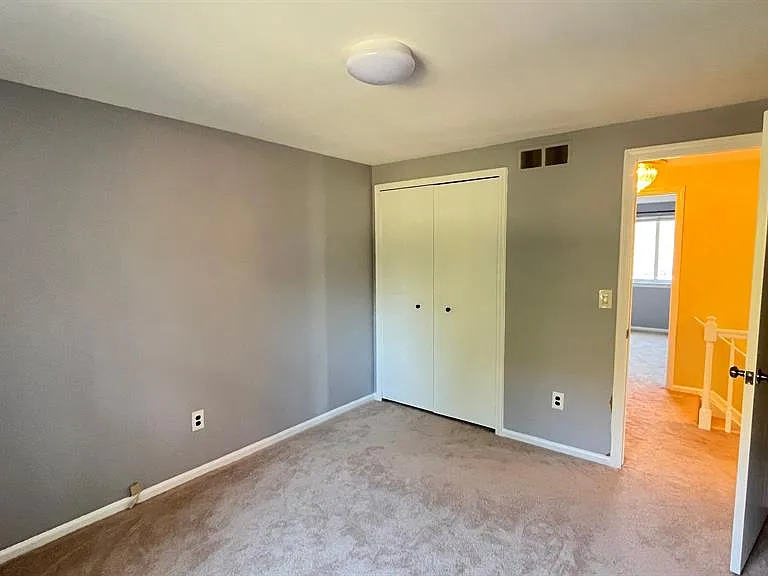 2852 Mayfair Dr — Photo 23