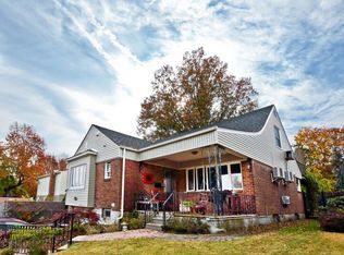 4872 189th St, Fresh Meadows, NY 11365