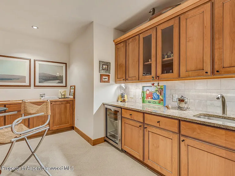 138 Club Lodge Dr — Photo 34