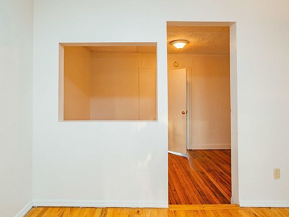 2nd image of 378 Wythe Ave #C2