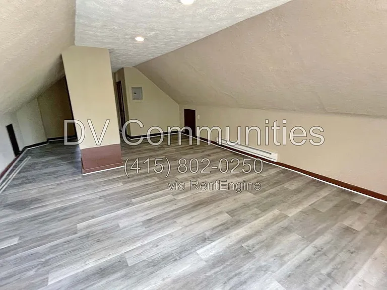 1666 Glenmont Rd #3 — Photo 2