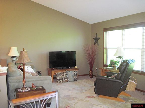 3rd image of 705 Tomahawk Ct