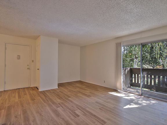 3rd image of 1505 De Rose Way APT 19
