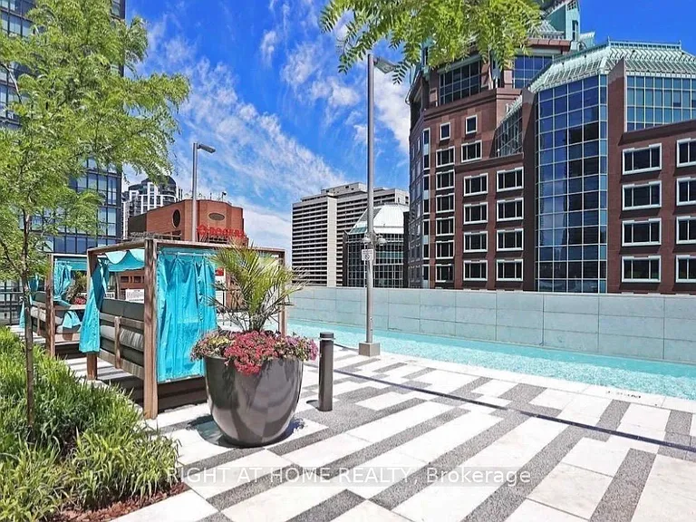 101 Charles St E #4908 — Photo 22