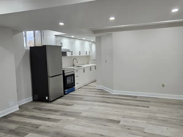 63 Hildred St, Welland, ON L3B 1M9