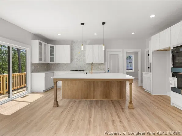 416 Stable Ct, Linden, NC 28305