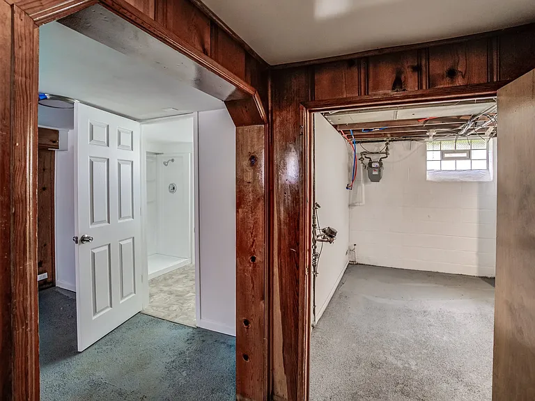 1343 Victory Dr — Photo 31