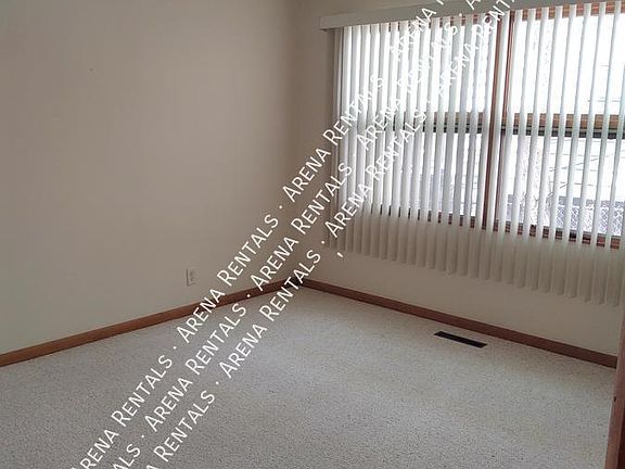 4th image of 322 N 1st St #102