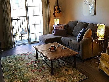 4th image of 8 Saint James Pl APT 806