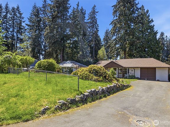 4th image of 21606 54th Avenue W