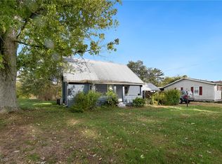 2335 Goshen Valley Dr SE, New Philadelphia, OH 44663