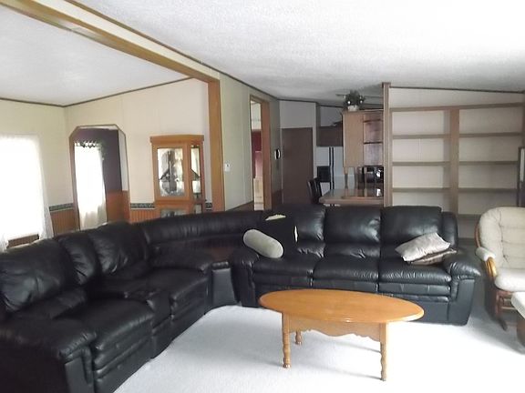 2nd image of 26 Metz Ln