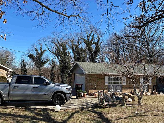 3rd image of 9304 Summers Rd