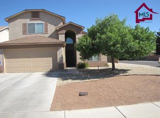 999 Gilmer Way, Las Cruces, NM 88005