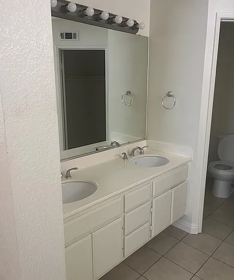 584 Ocean Ave — Photo 17