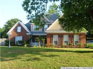 377 Shady Grove Dr, Hernando, MS 38632
