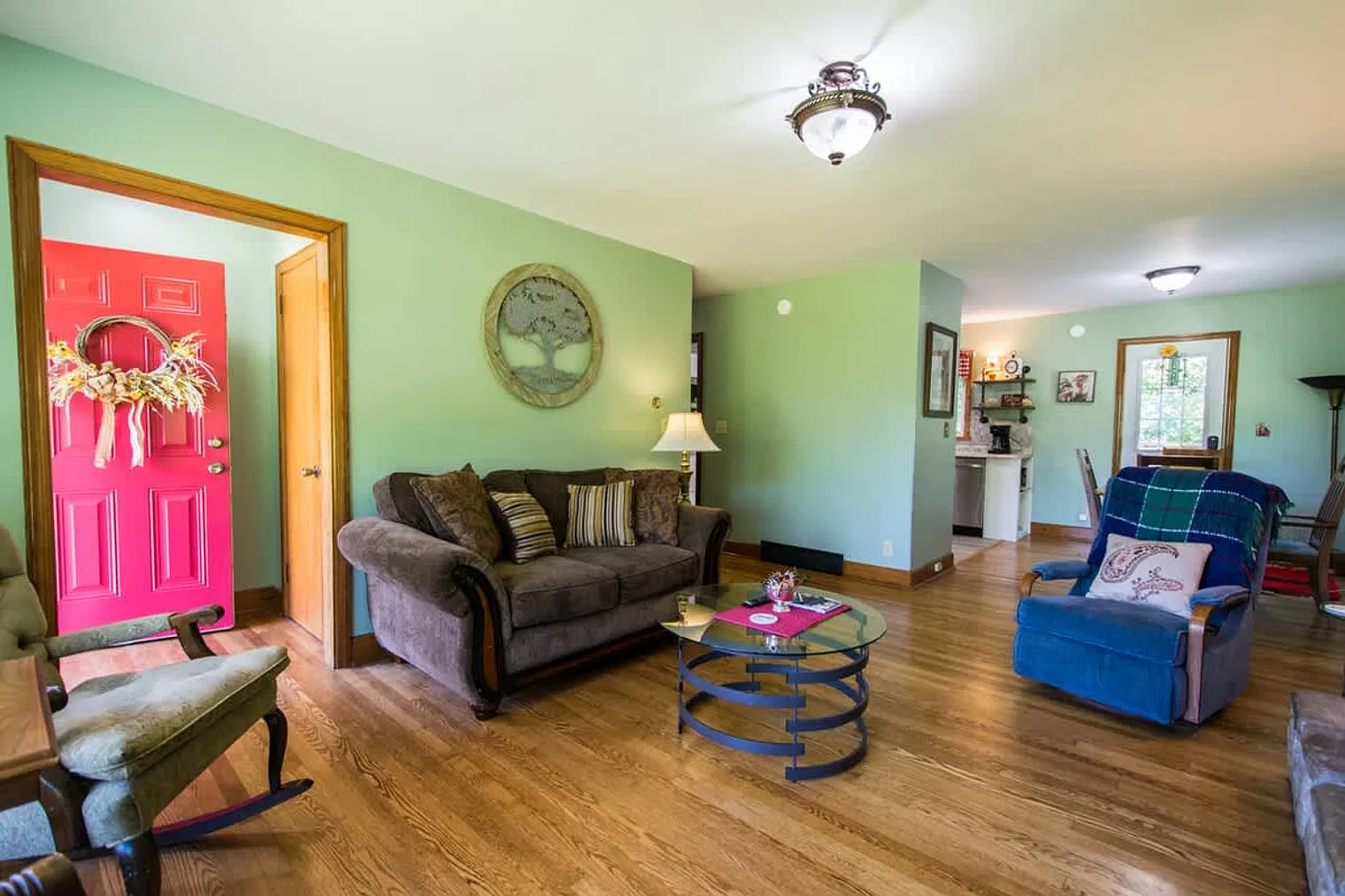 2 bed, 1.0 bath, 990 sqft, $2,925 — Photo 3
