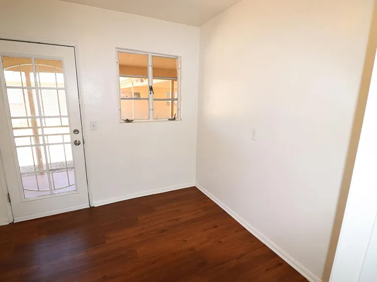 2831 E Edison St — Photo 7