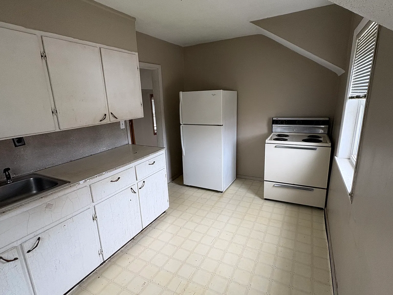 1 bed, 700 sqft, $600 — Photo 1