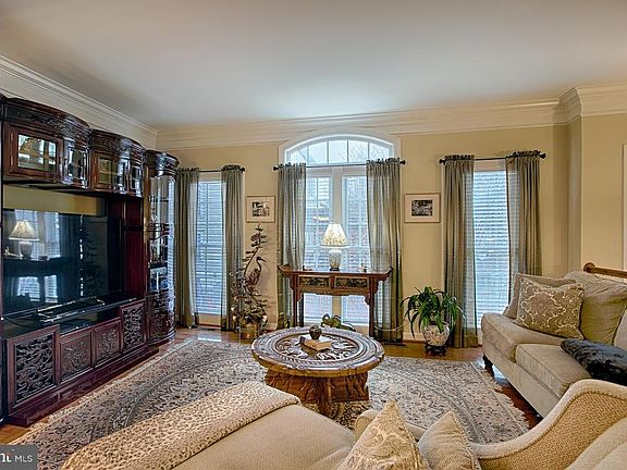 Large comfortable living room